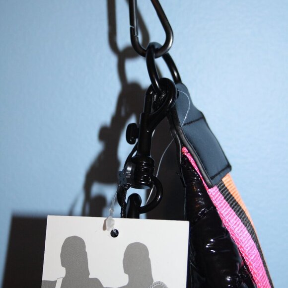 BCBGENERATION BLACK PUFFER CROSSBODY BAG WITH LINK CHAIN - Picture 3 of 16